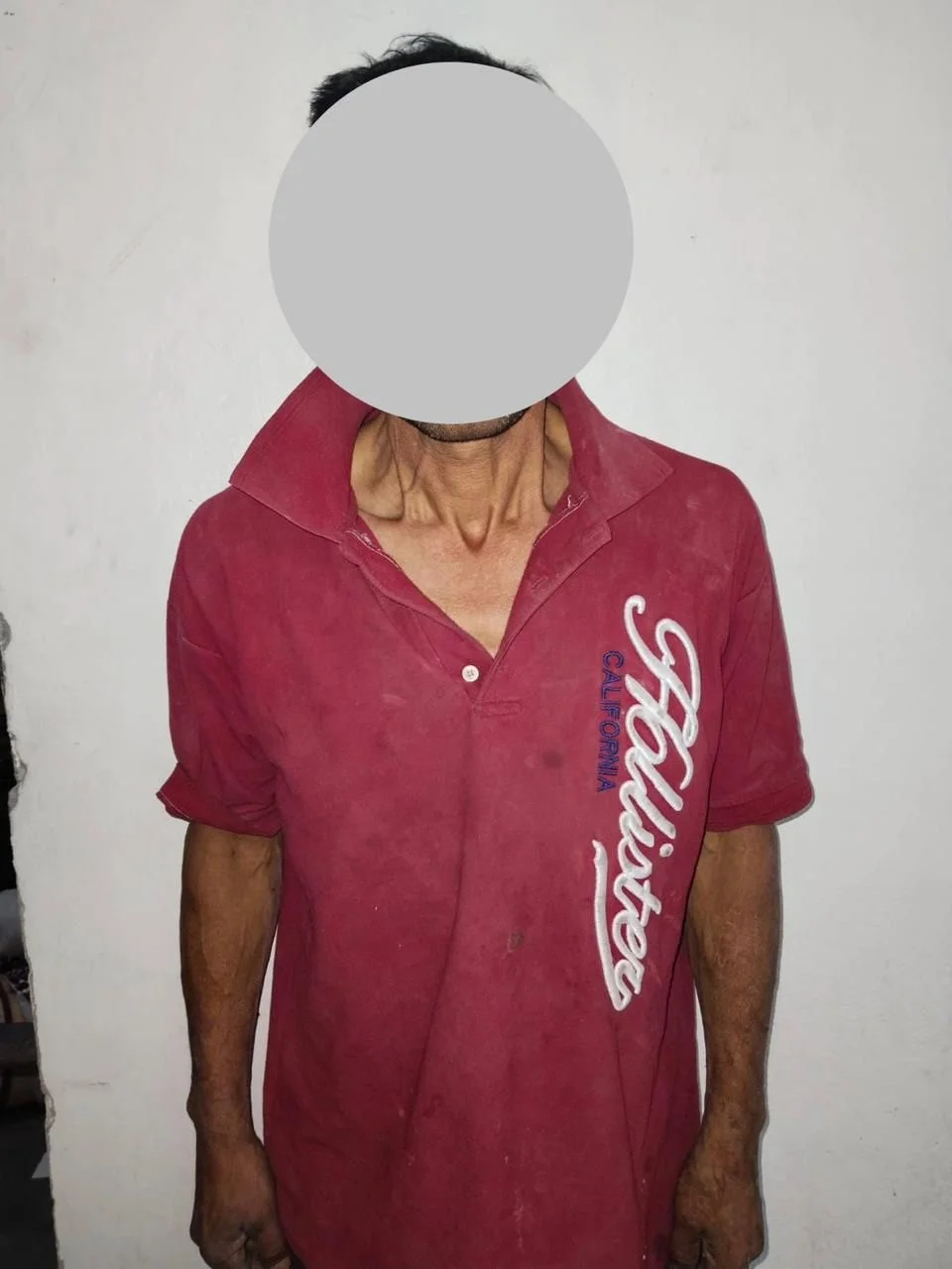 Hombre amenaza con cuchillo a mujer en Gómez Palacio; policía lo detiene en Santa Sofía.