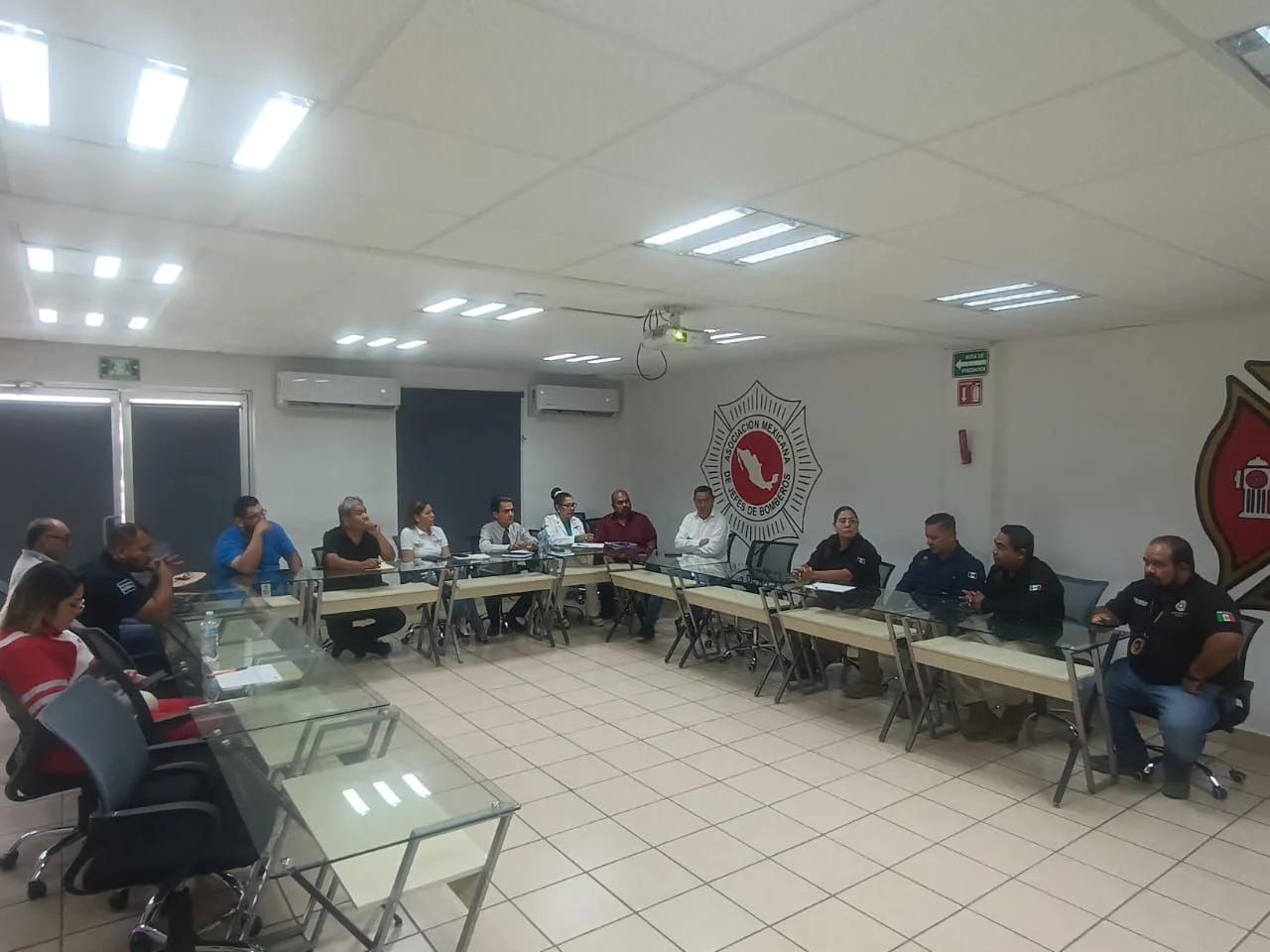Operativo especial en panteones de Torreón por Día de las Madres: 30 mil visitantes esperados y módulos de atención médica.