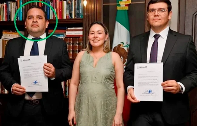 Pablo Francisco Bedoya Bañuelos, quien se desempeñaba como Jefe de la Oficina del Gobernador Rubén Rocha Moya -actualmente con licencia-, fue nombrado encargado del Despacho de la Secretaría General de Gobierno