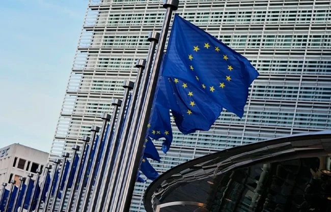 La UE intenta evitar el aumento de aranceles de Trump a vehículos europeos