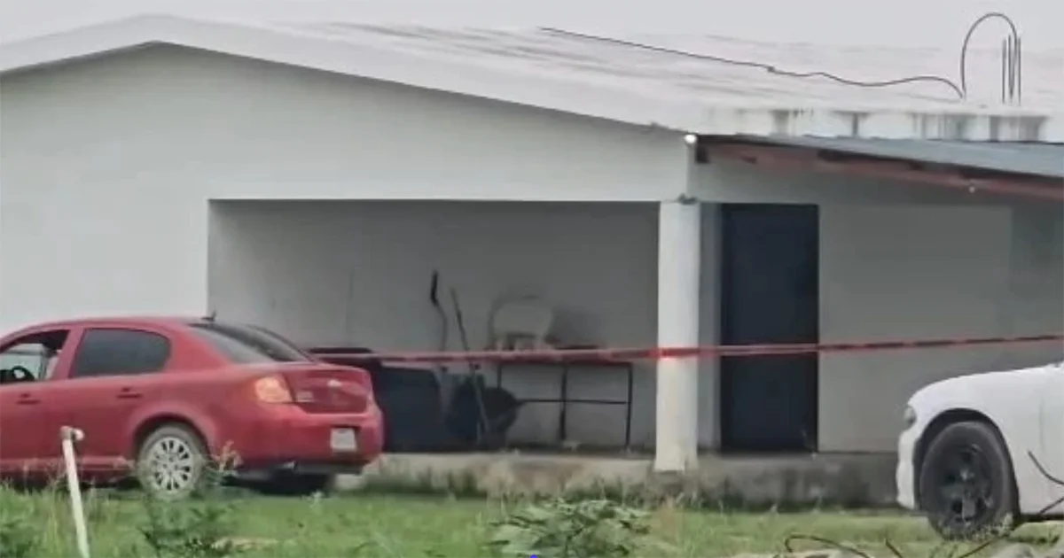 Un joven armado con una pistola irrumpió este miércoles en un rancho de General Terán, en Nuevo León, e hirió a su exnovia y exsuegra