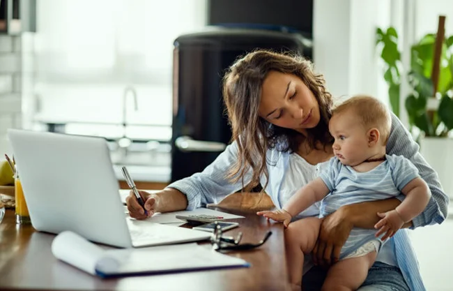 En México, 17.7 millones de madres combinan empleo con labores de casa: IMCO