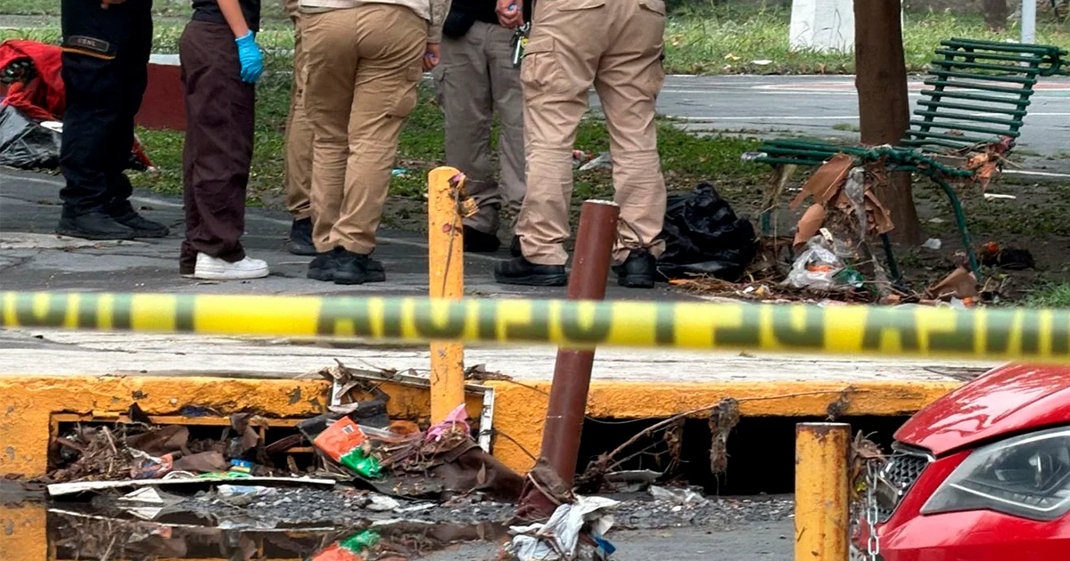 Fuerte lluvia en Monterrey destapa terrible crimen; flotan restos humanos en varias partes de la ciudad