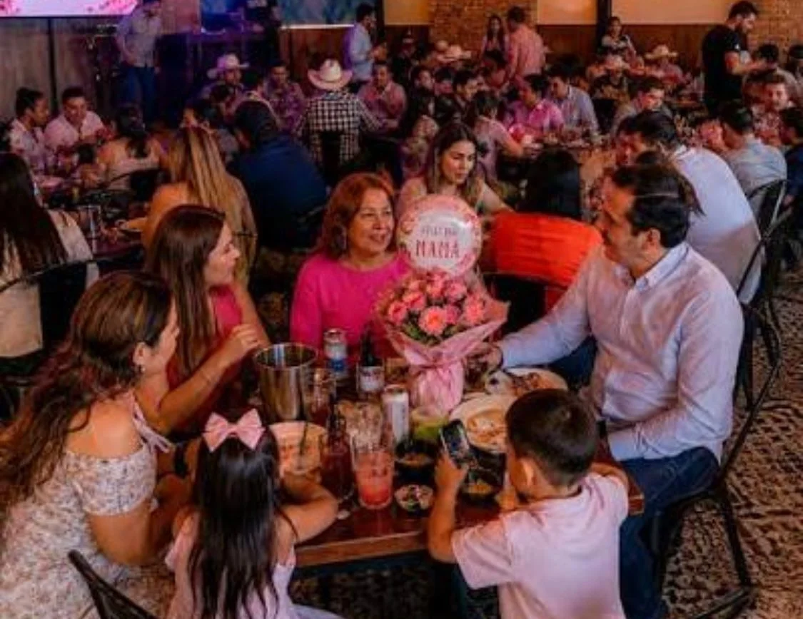 Restaurantes de Torreón esperan incremento en ventas por festejos del Día de las Madres