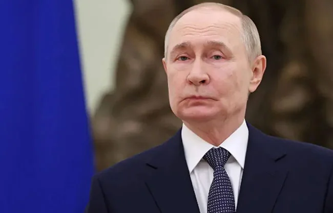 El Presidente ruso afirmó que el conflicto se acerca a su fin, aunque advirtió que sigue siendo un asunto grave, mientras persisten acusaciones mutuas