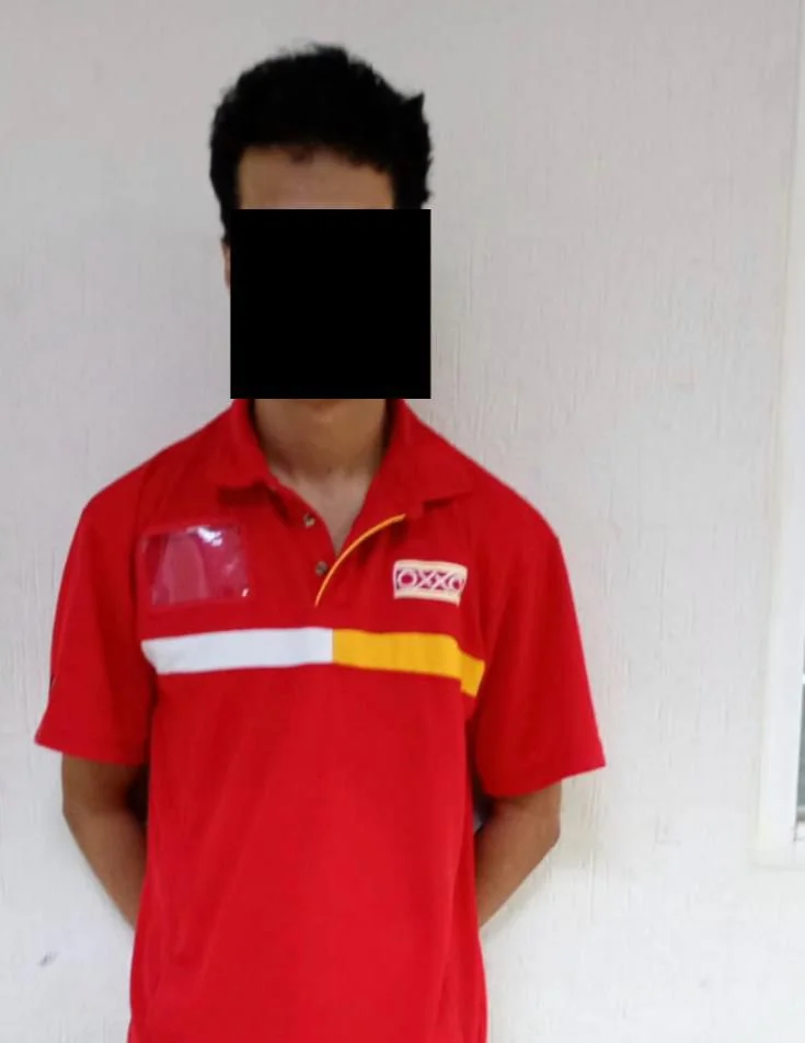 Detenido empleado de tienda en Los Ángeles por presunto robo de más de 46 mil pesos vía app de pagos.