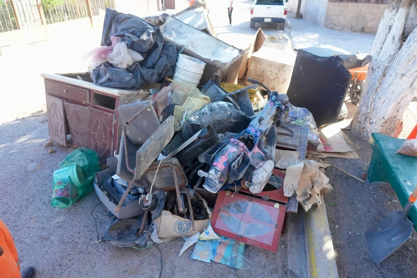 Torreón exhorta a ciudadanos y comercios a mantener limpios espacios públicos y cumplir el Reglamento de Limpieza para evitar riesgos sanitarios.