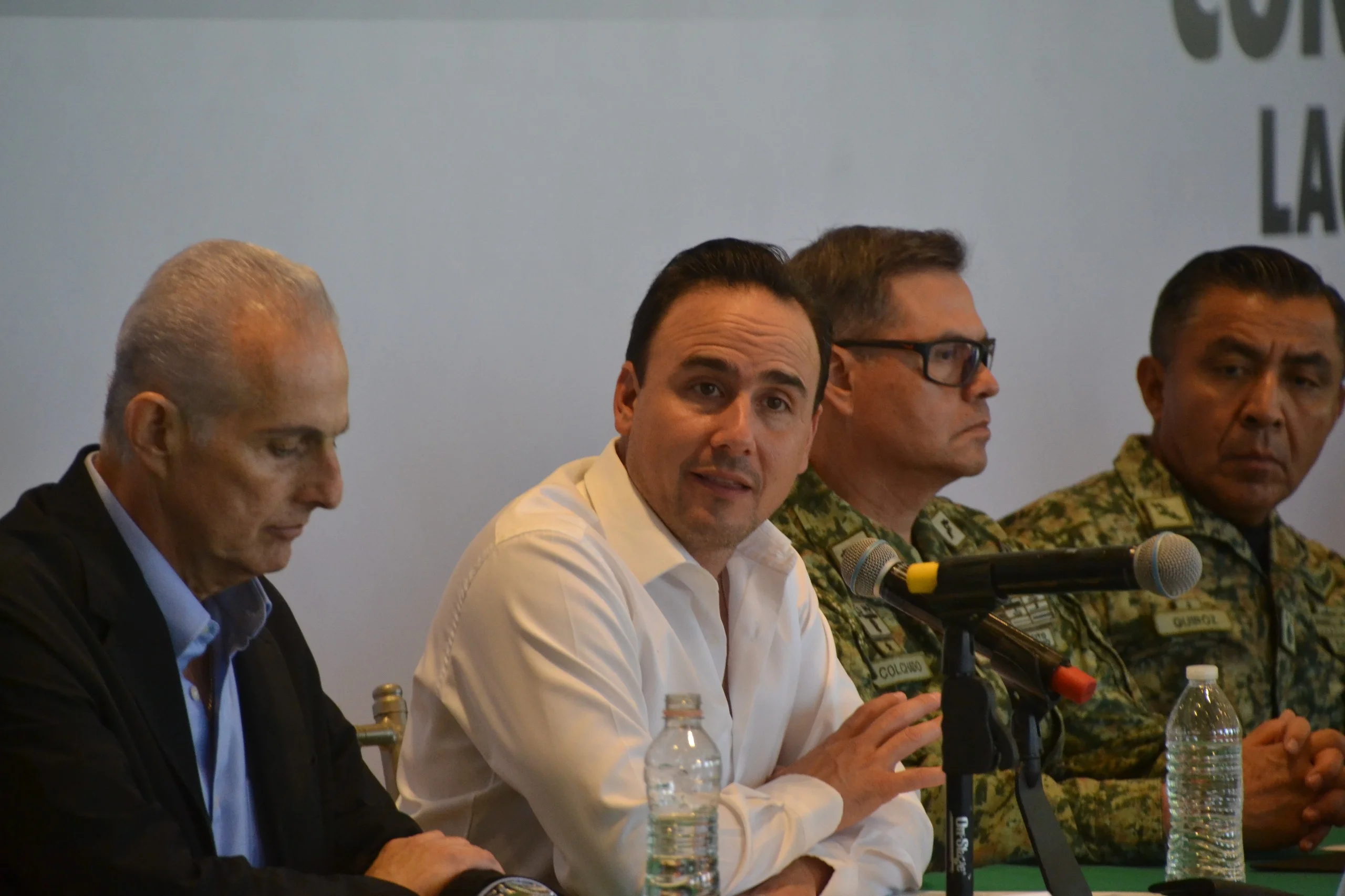 Gobernador de Coahuila, Manolo Jiménez, destaca resultados en seguridad y desarrollo en reunión del Consejo Regional de La Laguna.