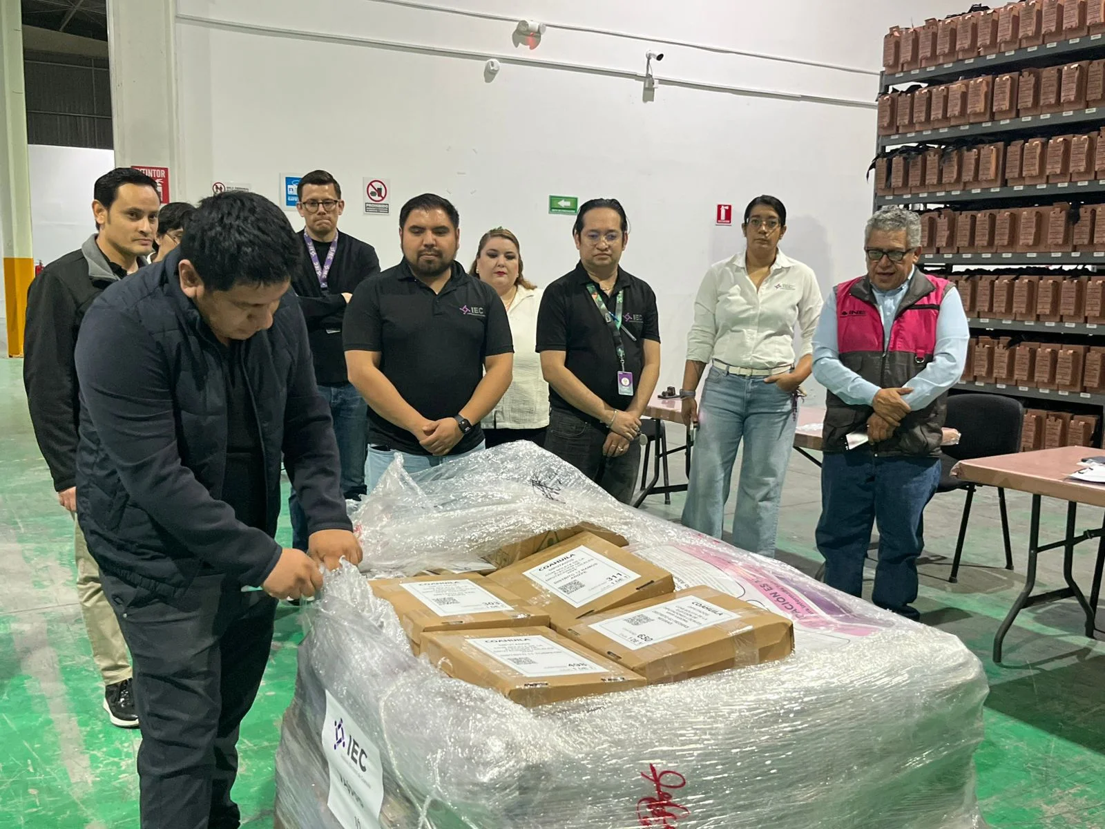 Llegan 2.5 millones de boletas a Coahuila para la elección de diputados locales del 7 de junio.