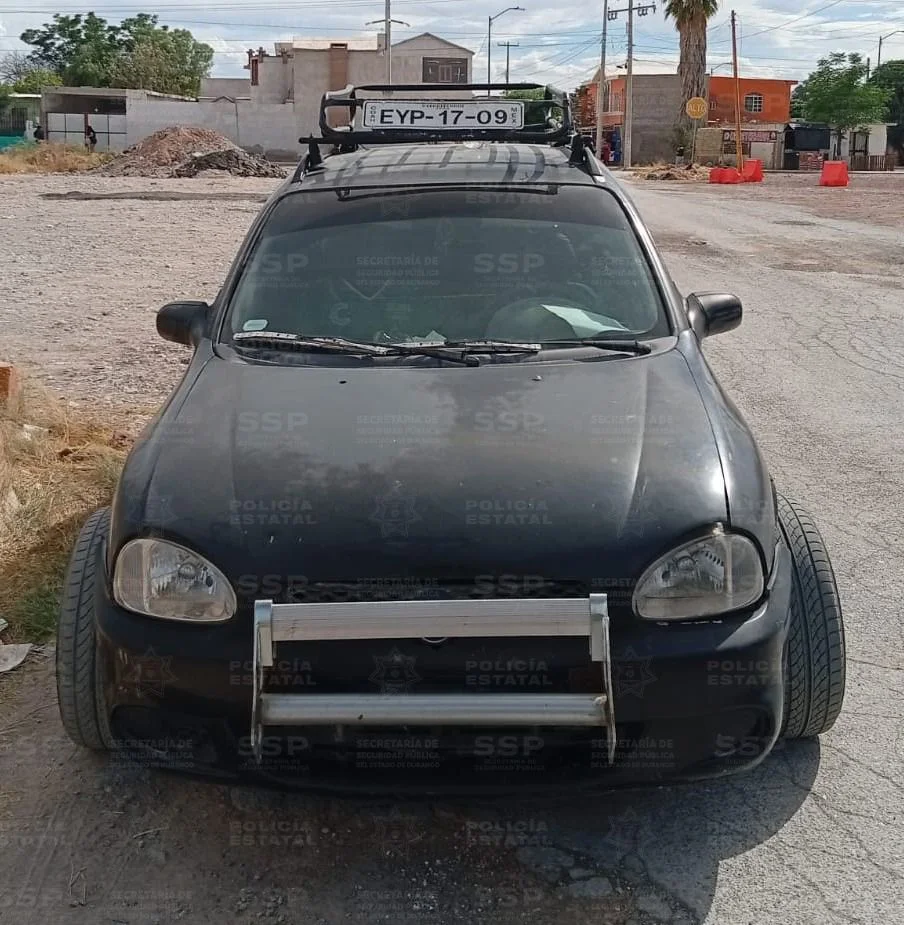 Policía Estatal asegura auto en Lerdo con placas sobrepuestas; el conductor fue detenido durante operativo Dragón.