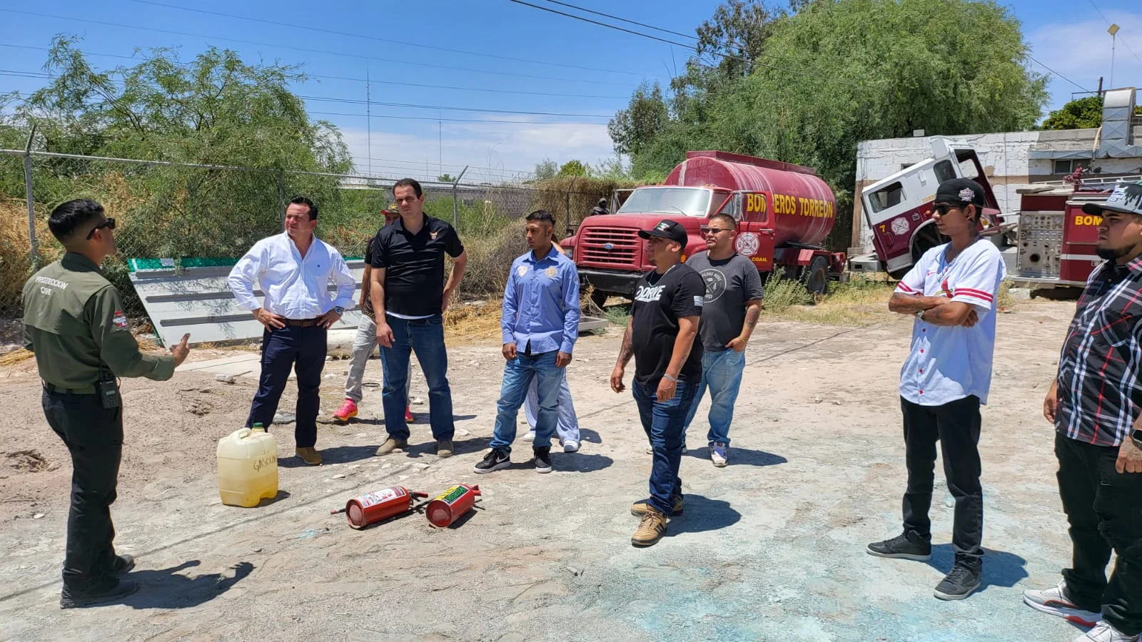 Capacitan a 30 centros de rehabilitación en Torreón ante conatos de incendio.