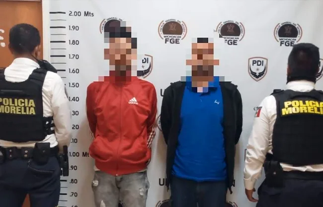 La víctima identificada como el oficial José Luis López, acudió en compañía de otros elementos al cruce de las calles Macahuite e Indaparapeo