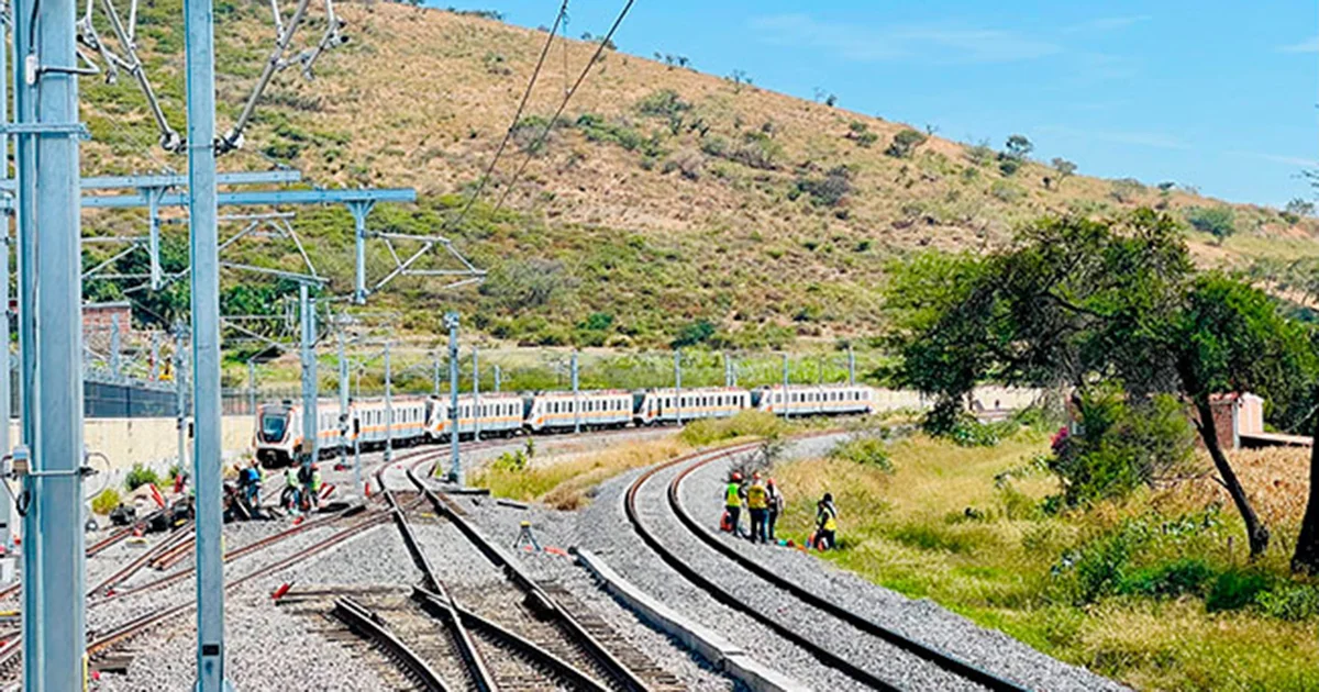 Comenzó la descarga de más de 4 mil toneladas en patios ferroviarios de Saltillo