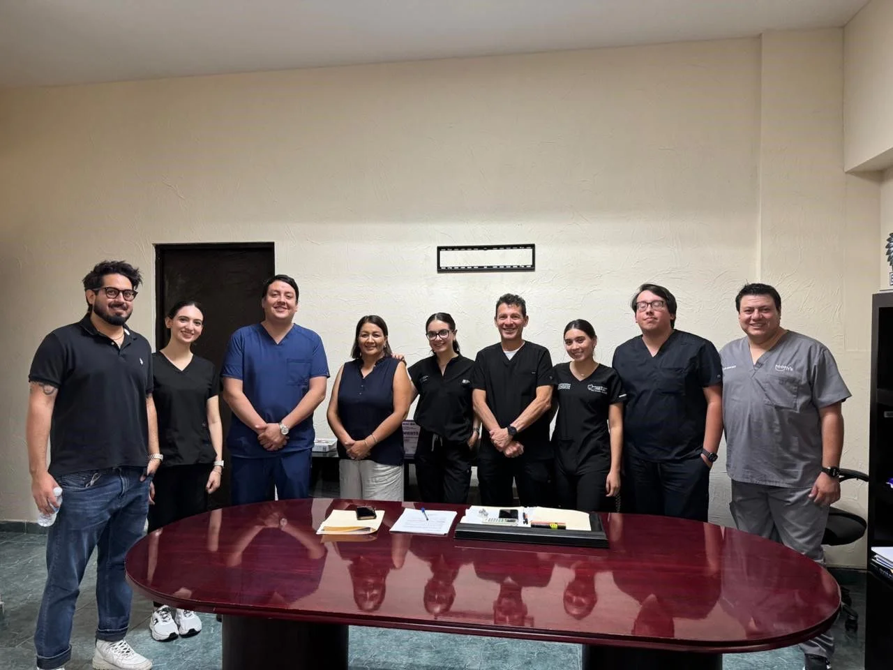 Facultad de Odontología UA de C firma convenio para brindar atención bucal gratuita a niñas de casa hogar en Torreón.