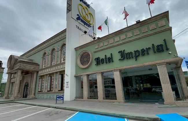 Hotel Imperial responde a acusaciones y asegura que empleado sí fue dado de alta