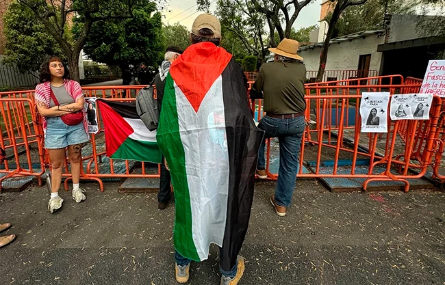 Activistas mexicanos de la "Flotilla Humanitaria" denuncian abandono del Estado tras torturas en Israel