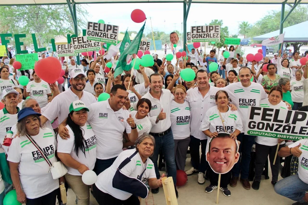 Felipe González recorre colonias de Torreón escuchando demandas vecinales; pavimentación y cercanía, sus prioridades rumbo al 7 de junio.