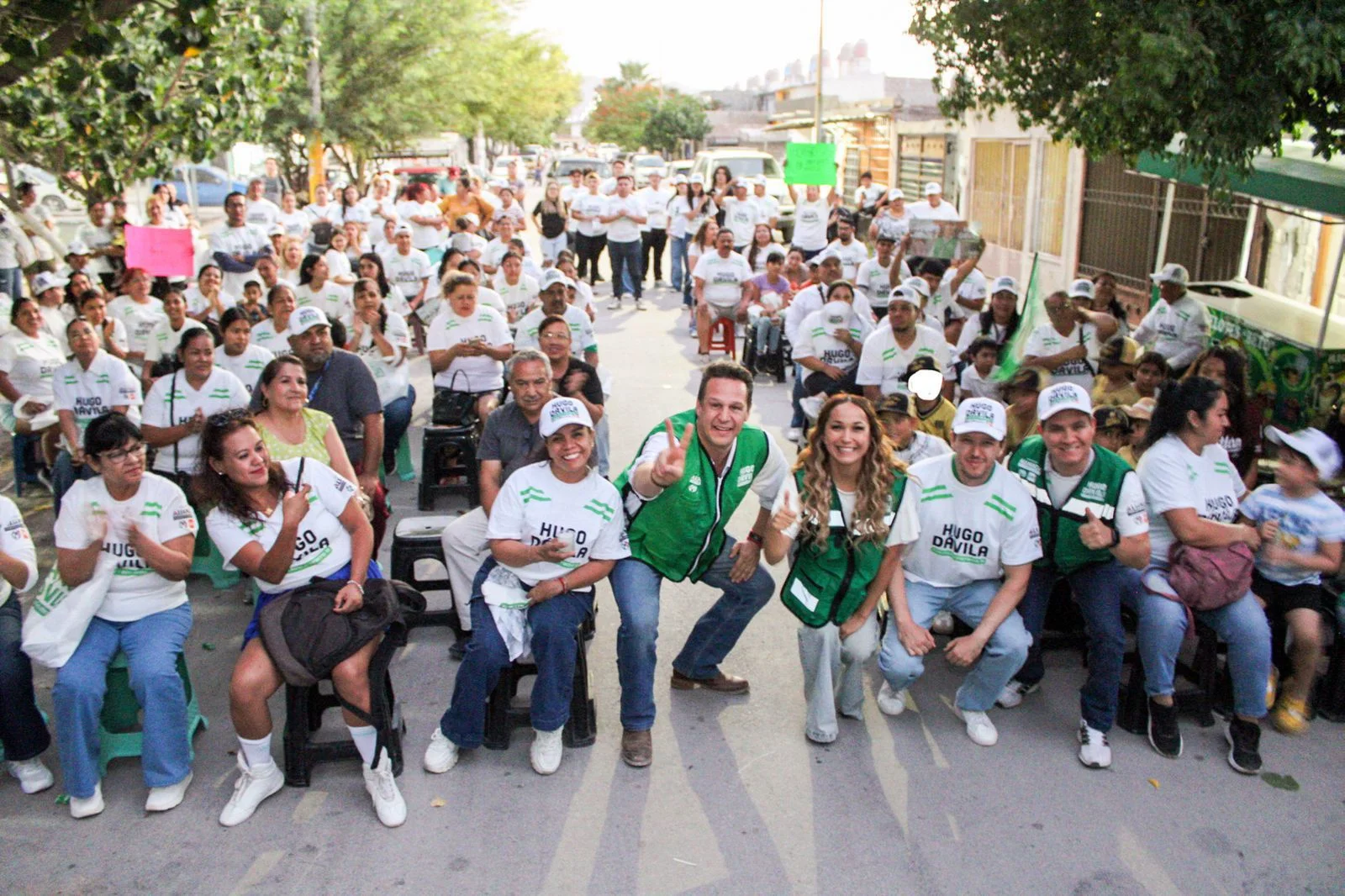 Hugo Dávila prioriza seguridad y cercanía ciudadana en su campaña por el Distrito 11 de Torreón.