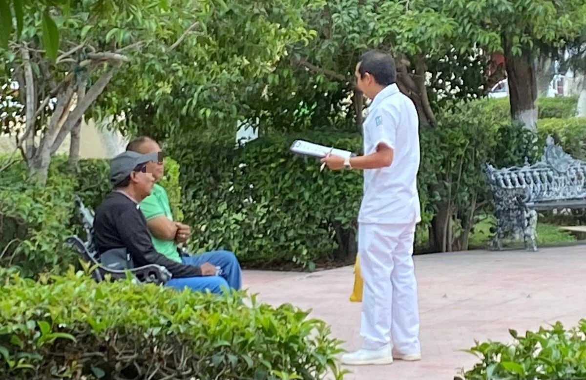 IMSS Coahuila aplica vacunas casa por casa y en espacios públicos para proteger contra sarampión, hepatitis y más.