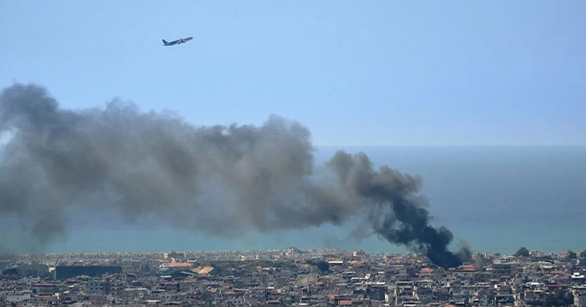 Israel bombardea Beirut tras atacar más de 135 objetivos en el sur del país en un día