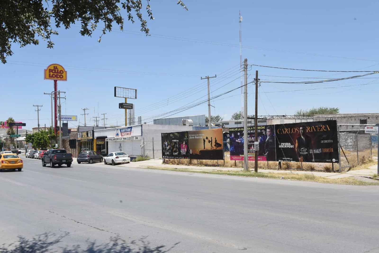 Torreón intensifica retiro de anuncios para combatir la contaminación visual