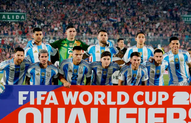 El video se grabó en el Predio Lionel Messi con Lionel Scaloni y 'Marito' como protagonistas, así como también del pueblo argentino