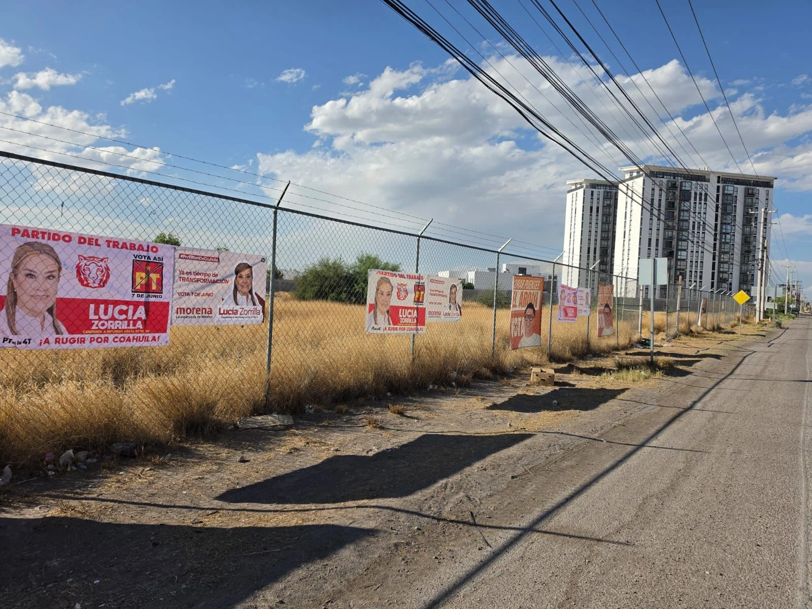 Habitantes del norte de la ciudad denuncian propaganda electoral en propiedades sin permiso. Exigen respeto a la ley y a la propiedad privada.