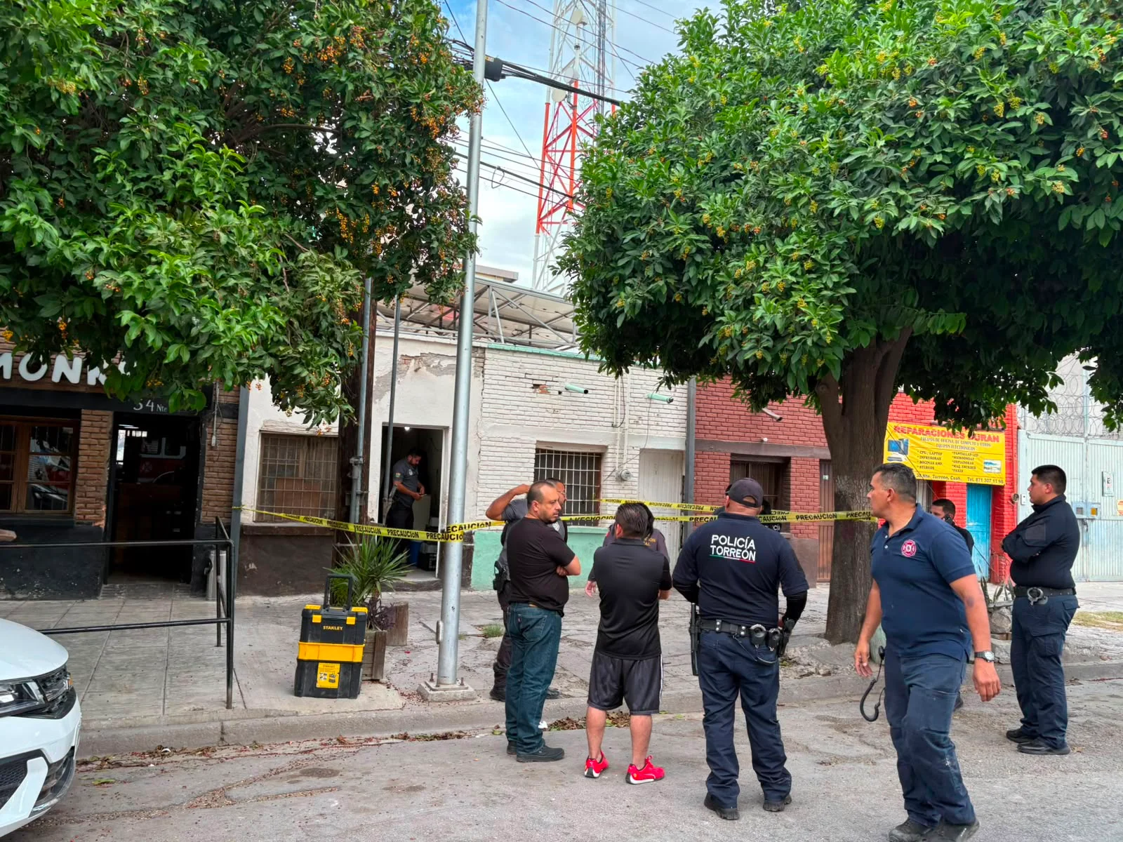 Hallan sin vida a adulto mayor en su casa de la colonia Centro en Torreón; vendía chicles y lavaba autos.