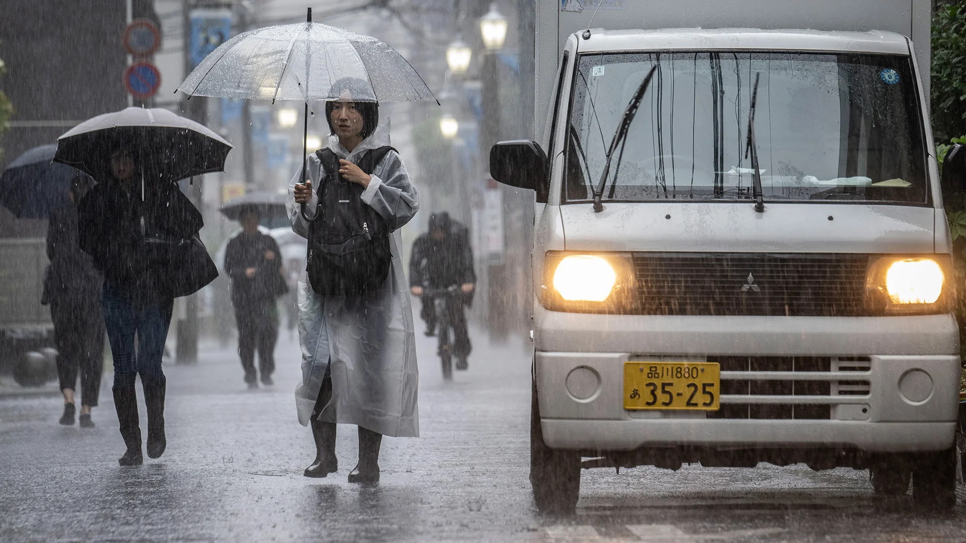 Tokio bajo amenaza: tormenta avanza y crece riesgo de inundaciones