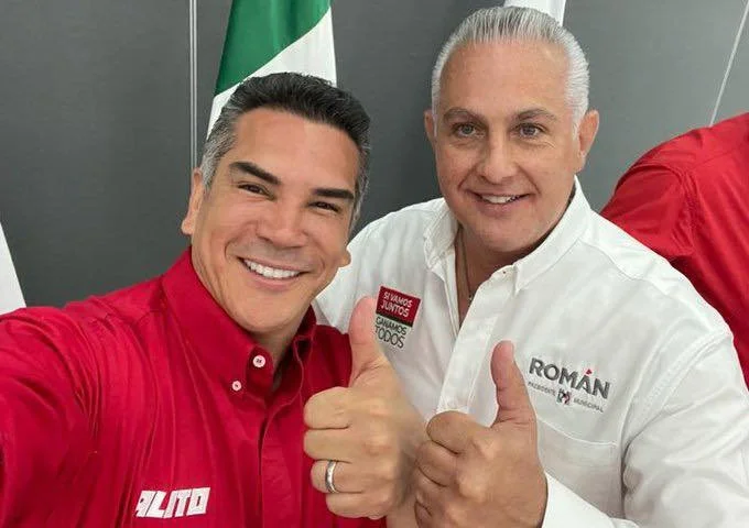Alejandro Moreno lamenta fallecimiento de Román Cepeda y destaca su legado político en Torreón