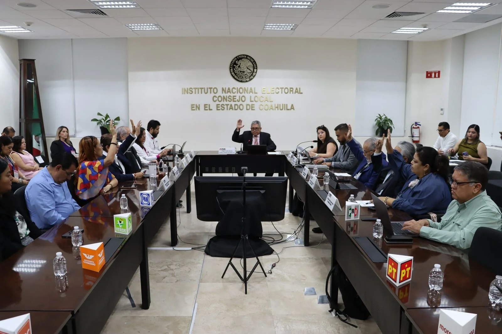 Así arrancó la jornada electoral en Coahuila: 2.4 millones de ciudadanos eligen nuevo Congreso local