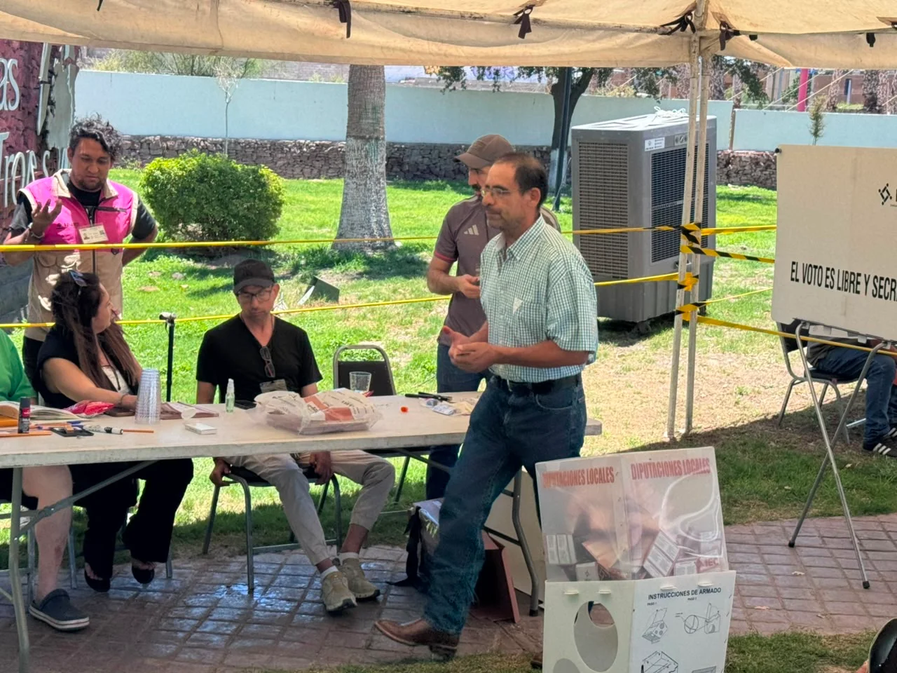 INE reporta jornada electoral en calma y avance en recepción de paquetes