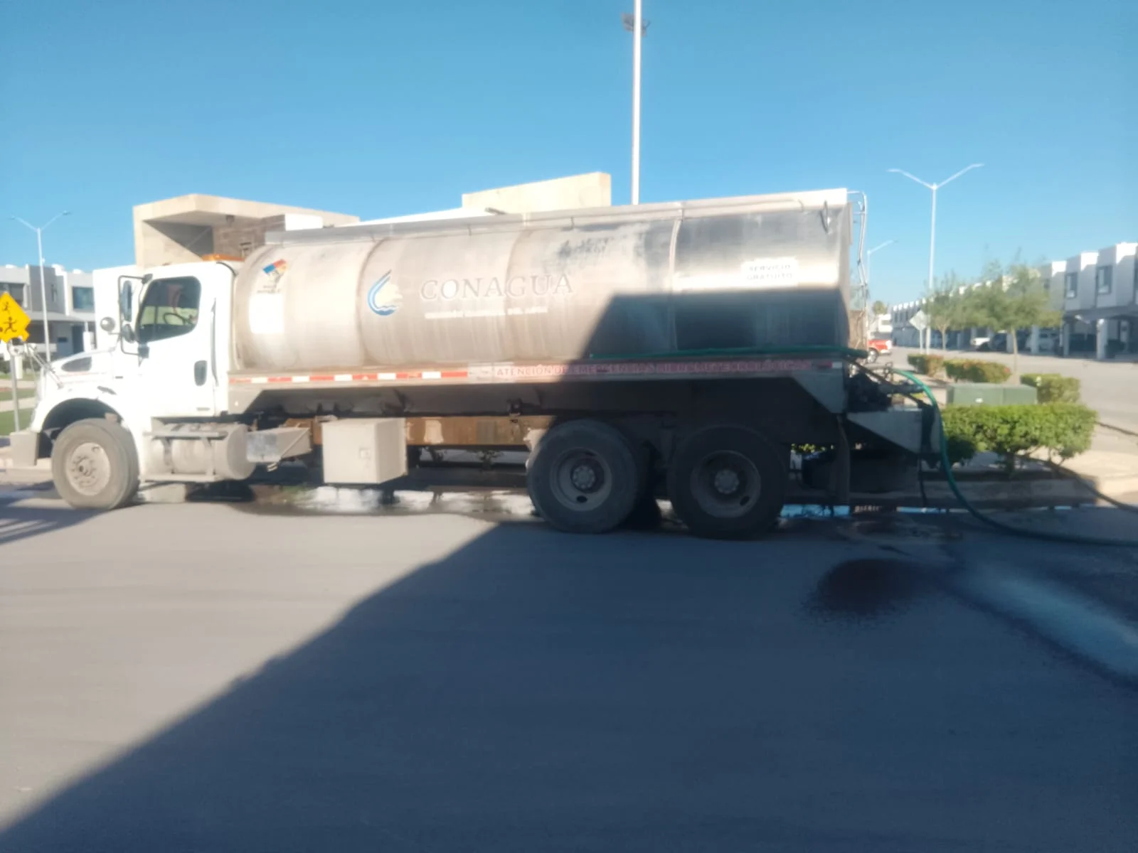 Conagua mantiene operativo de apoyo para fortalecer el abastecimiento de agua en Torreón