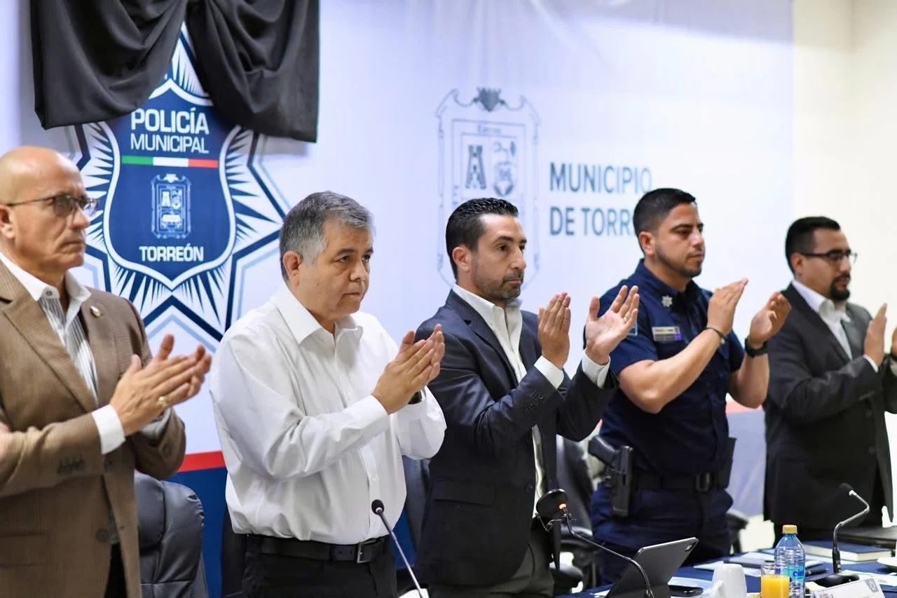 Honran memoria de Román Alberto Cepeda en reunión de seguridad de Torreón