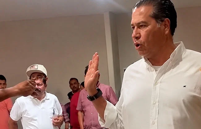 Echan a Ricardo Mejía del cómputo distrital en Frontera; no estaba acreditado