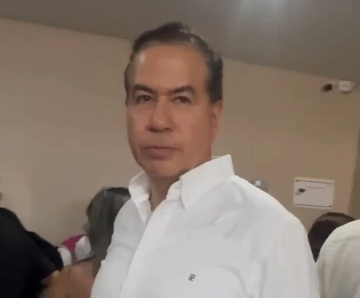 Echan a Ricardo Mejía del cómputo distrital en Frontera; no estaba acreditado