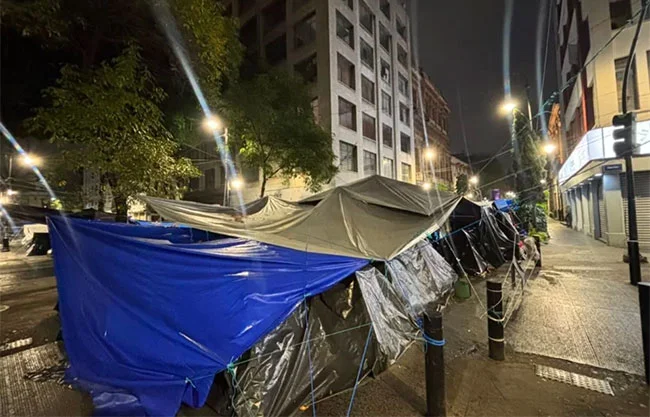 Alista CNTE movilización hacia el Estadio Ciudad de México durante inauguración del Mundial