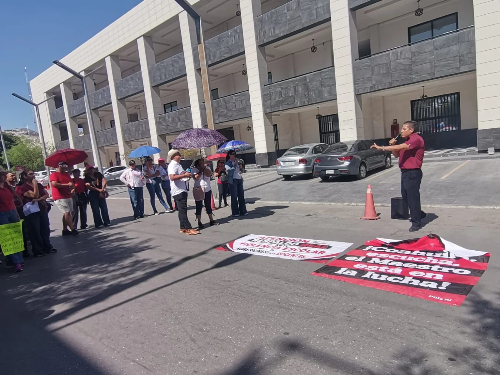 Maestros denuncian presiones para jubilarse y exigen derogar la Ley del ISSSTE
