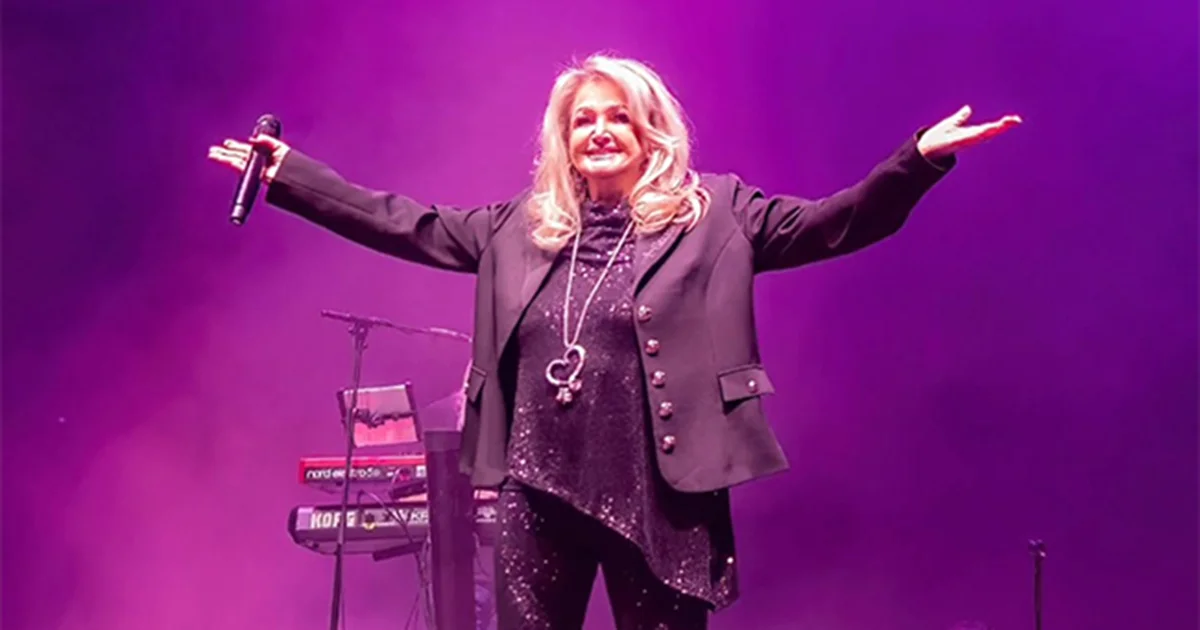 Bonnie Tyler despierta del coma, pero su estado sigue siendo grave