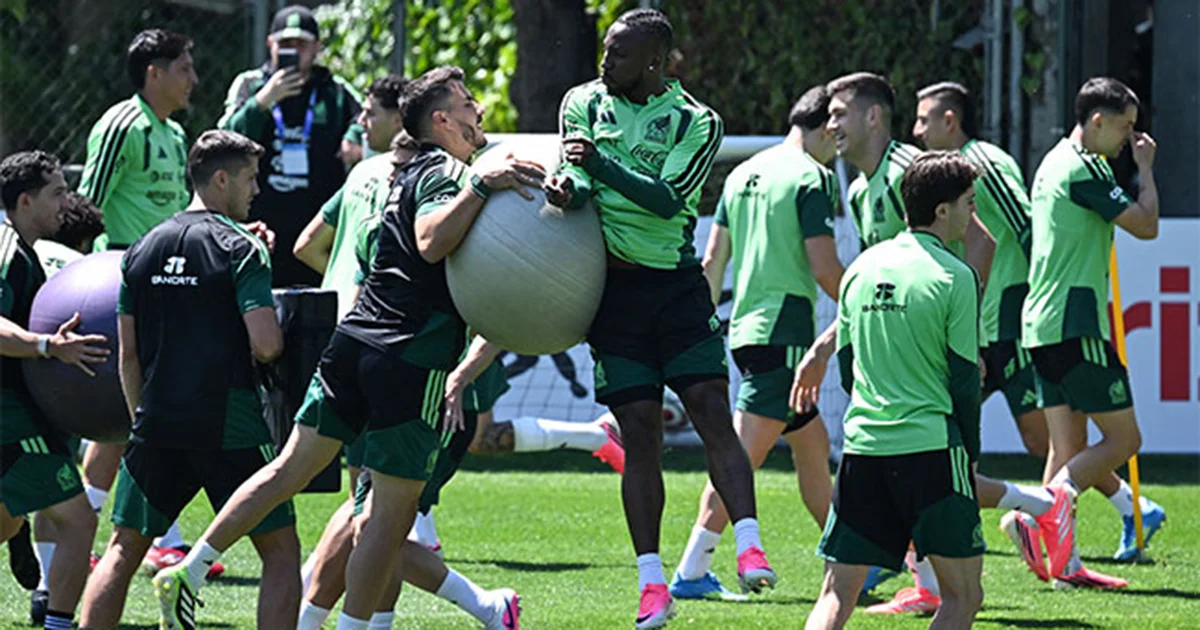 En Guadalajara, sede de campamento de Corea del Sur, hay más de 50 periodistas coreanos que siguen los pasos de su selección.