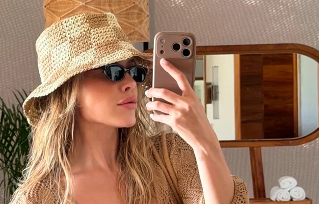 Michelle Salas celebró su cumpleaños 37 en un viaje entre amigas con su madre y su abuela en Los Cabos