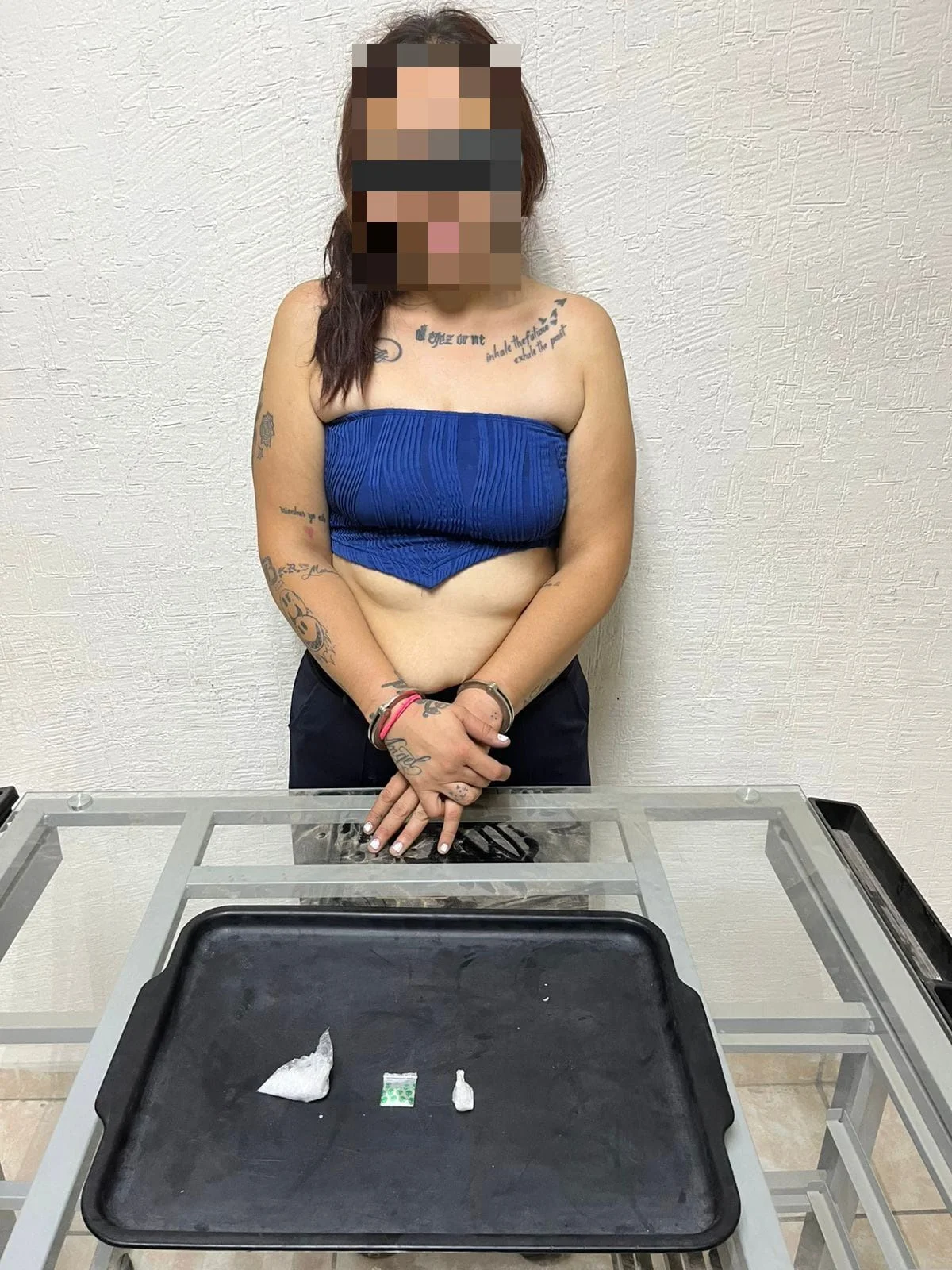 Mujer es detenida con dosis de cristal en calles de Torreón