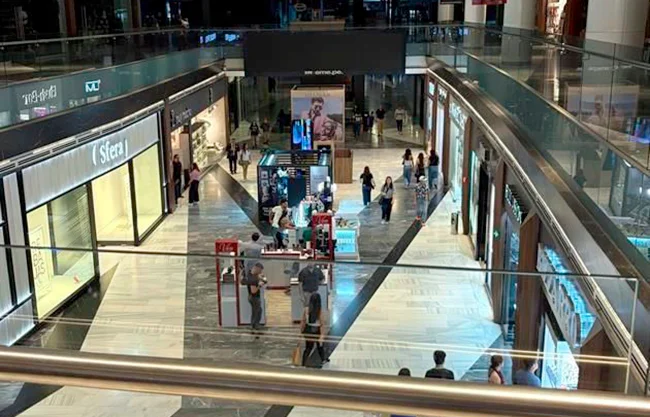 Sufren apagones en toda la Ciudad de Monterrey por ola de calor