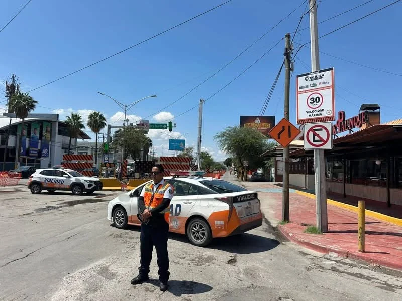 Realizan ajustes viales por trabajos de drenaje en el Sistema Vial Abastos-Independencia