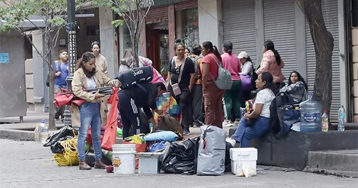 CNTE levanta huelga, pero anuncia que perseguirá a Sheinbaum en sus giras