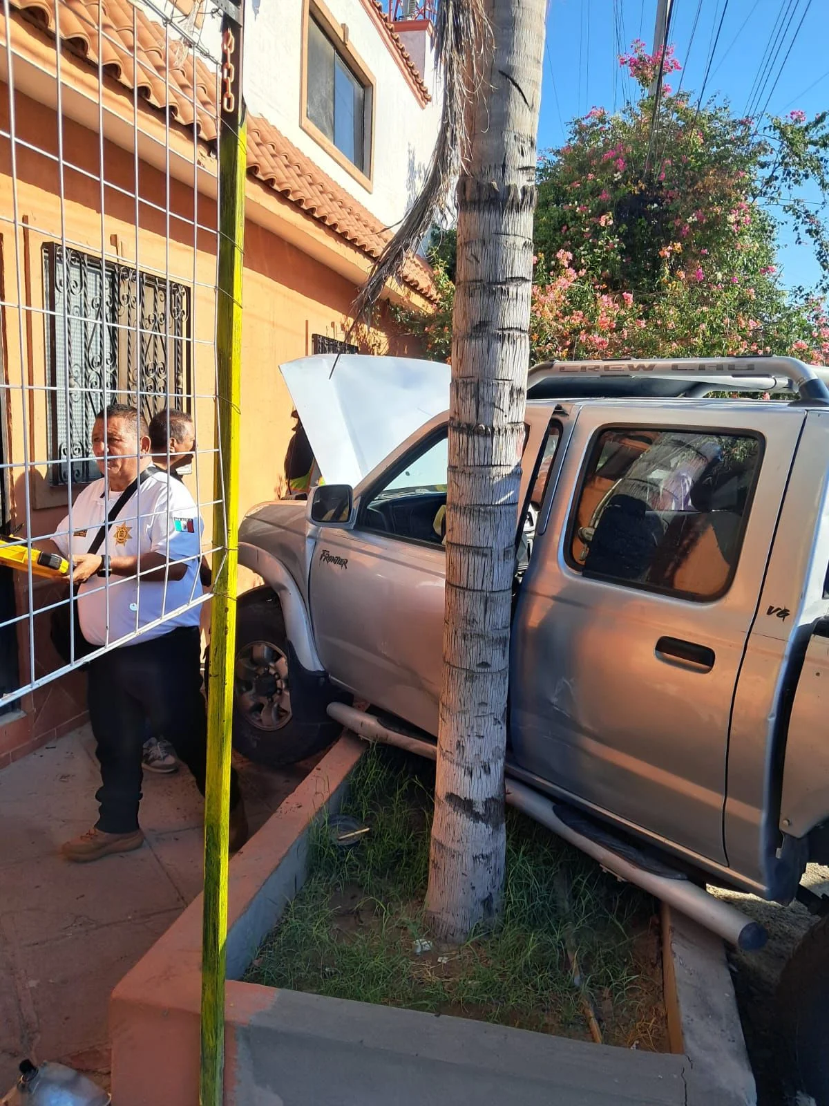 Accidente vial deja dos conductores con crisis nerviosa en Torreón