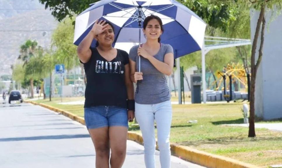 La Comarca Lagunera enfrenta calor extremo con temperaturas que superan los 40°C; pronóstico advierte sensación térmica elevada y ambiente caluroso.