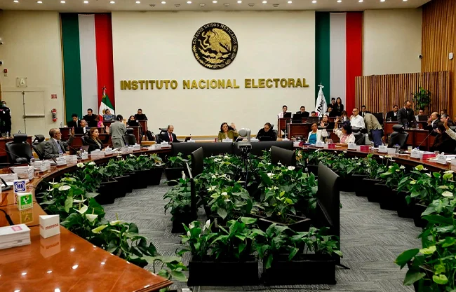 INE otorga registro a dos nuevos partidos políticos; rechaza a otros dos por irregularidades graves