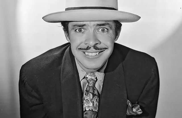 Tin Tan dejó una huella imborrable gracias a su trabajo no solo como actor y comediante, sino también como la voz detrás de personajes icónicos de Disney.