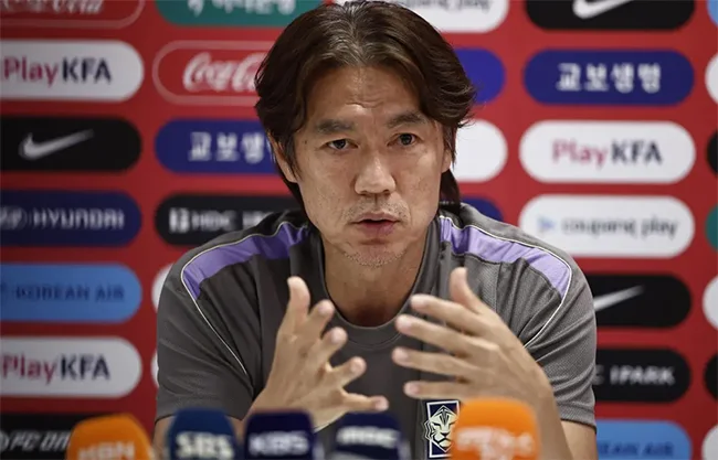 Hong Myung-bo asumió la responsabilidad del fracaso y este domingo renunció, informó la agencia de noticias Yonhap